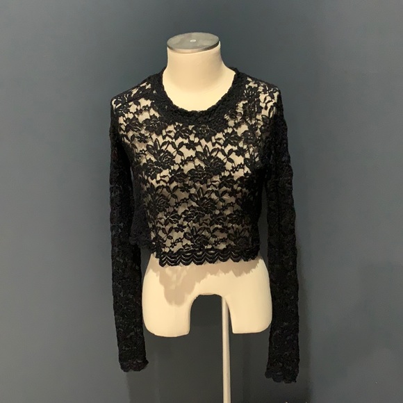 Show me your MUMU crop top - Picture 1 of 17